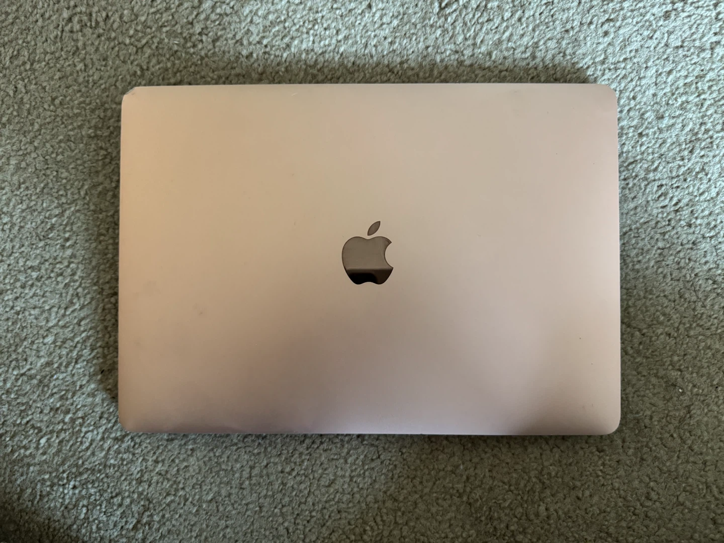 Apple MacBook Air- Year 2020- Price negotiable - photo 2