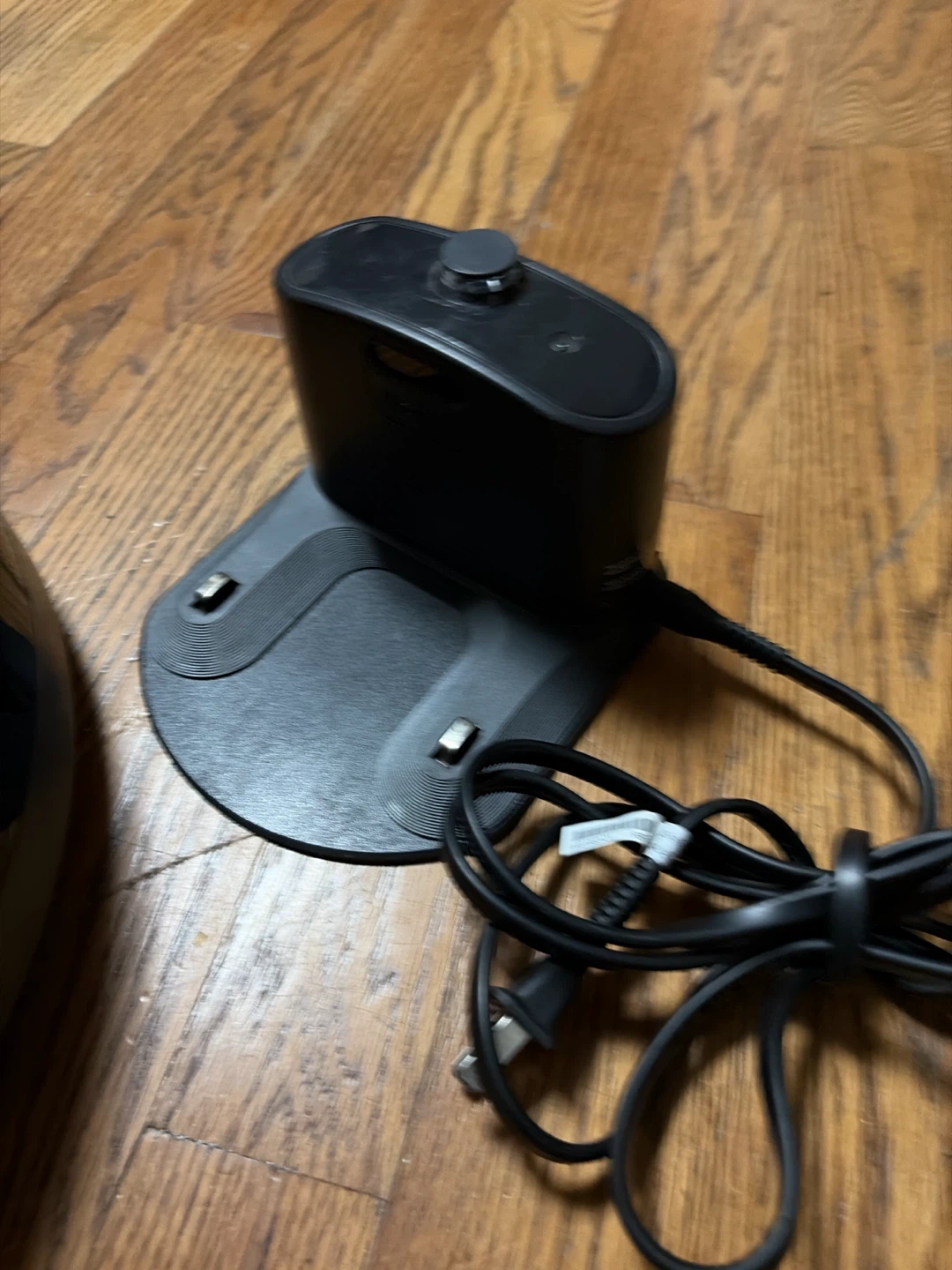 iRobot Roomba Robot Vacuum - photo 2