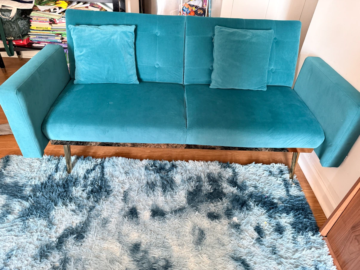 Selling a Teal Futon - photo 2