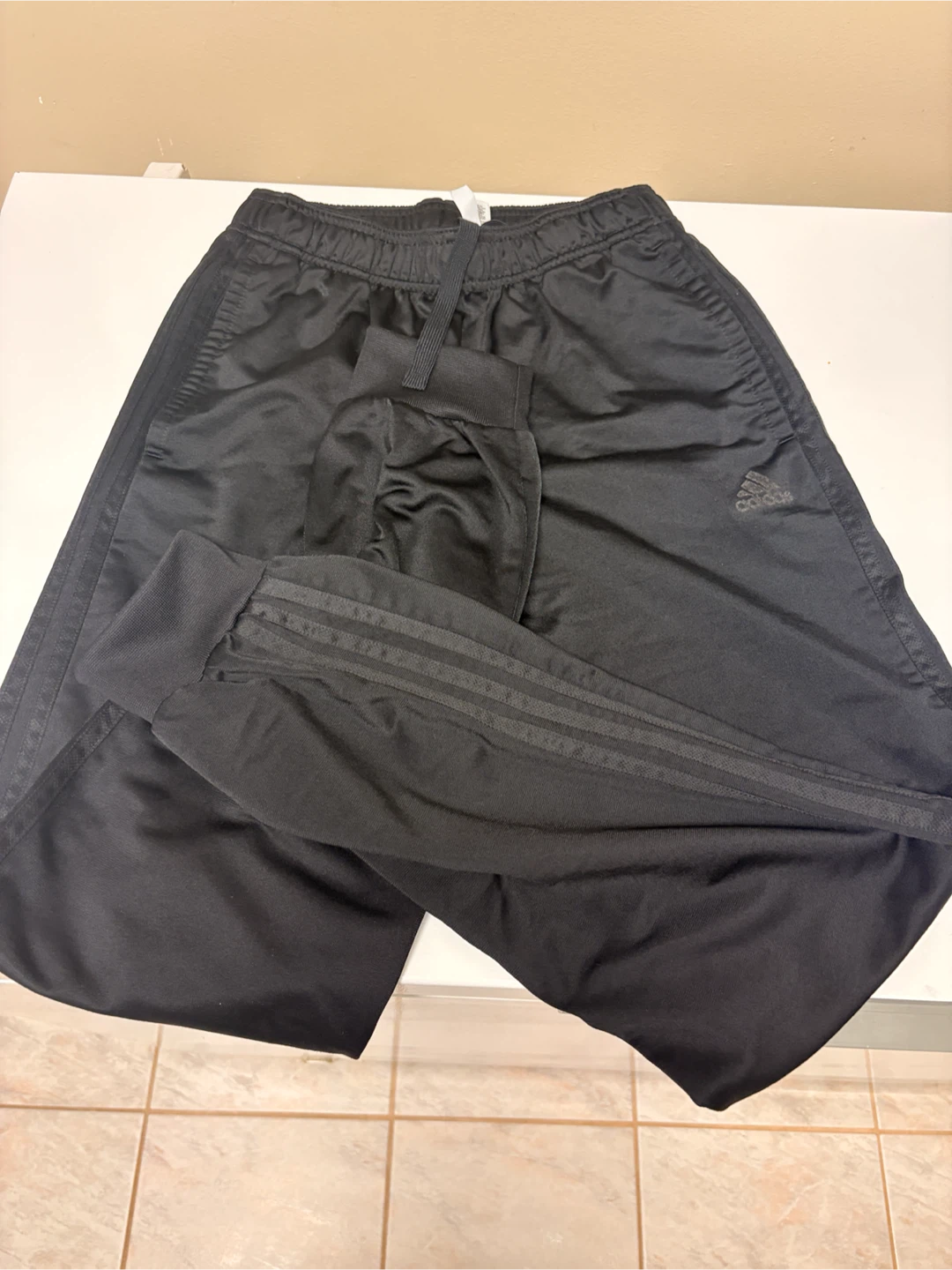 [FREE] Adidas Black Jogger Pants - Size S