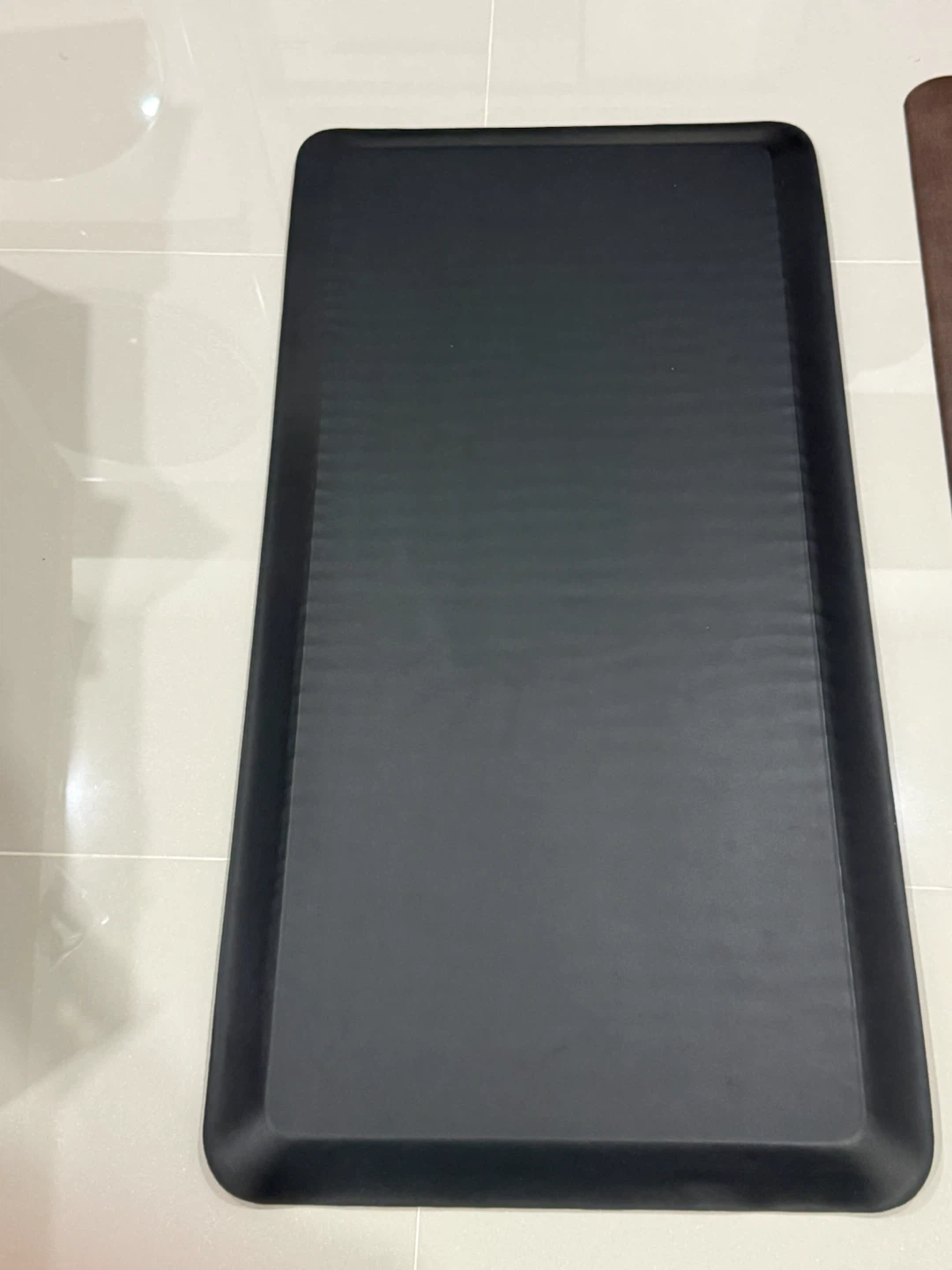 Moving out sale-2 Anti-Fatigue Floor Mats- Very Good Condition - photo 2