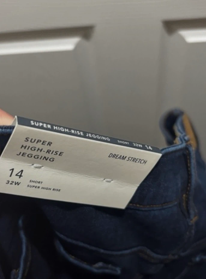 American Eagle Super High-Rise Jegging - Size 14 Short - photo 3