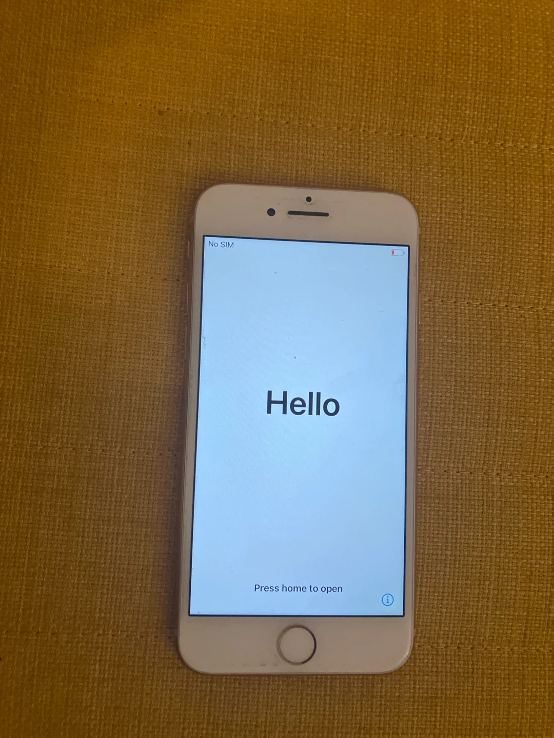 Rose Gold iPhone 8 - photo 3