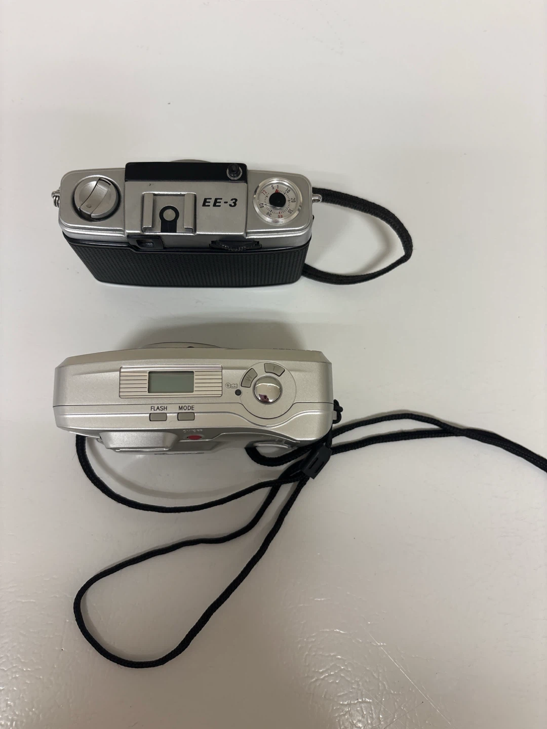 Free Film Cameras: Olympus PEN EE-3 & Samsung Maxima Zoom 105 - photo 3