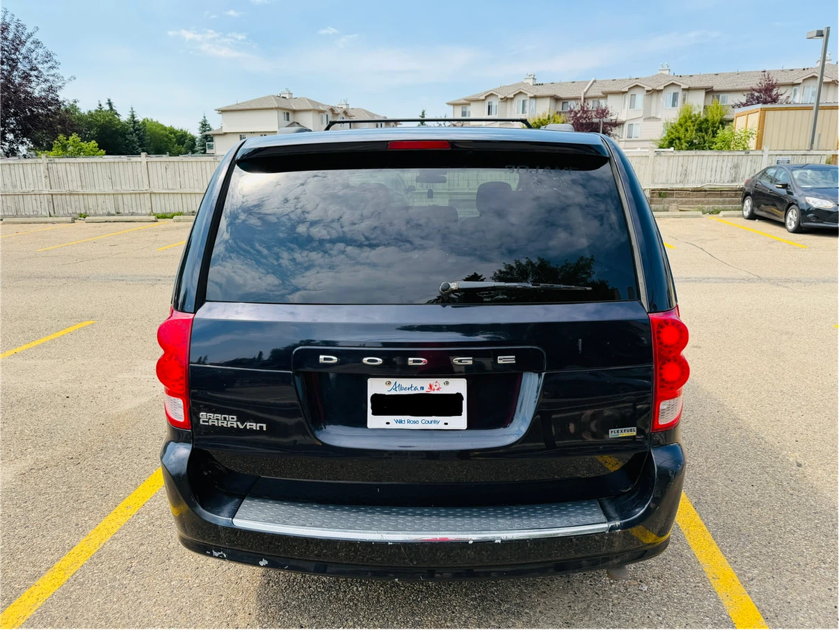 2011 Grand Caravan Stow&Go - photo 2
