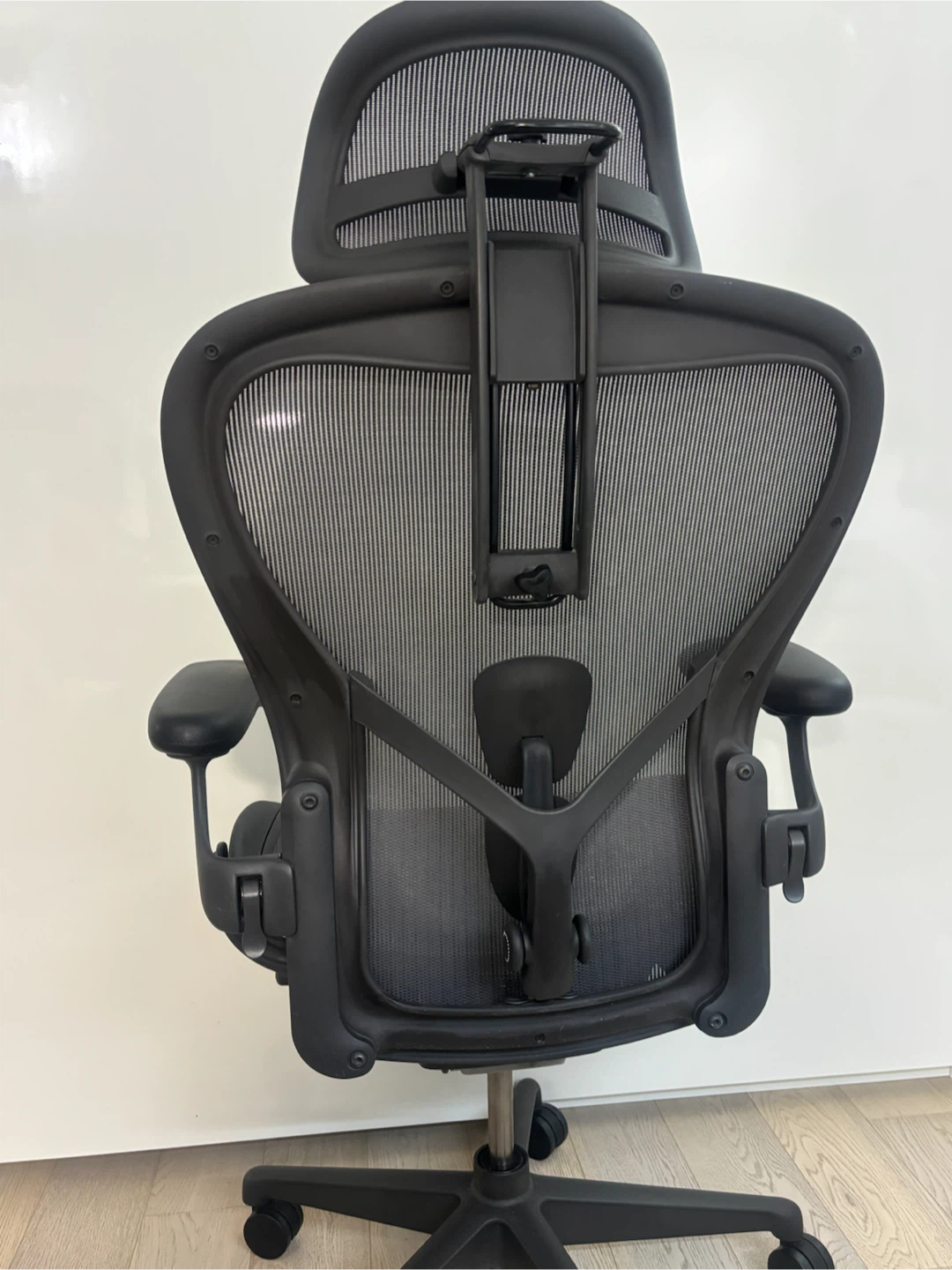 Herman Miller Aeron Chair (Full Option) + Cushion Included - photo 3