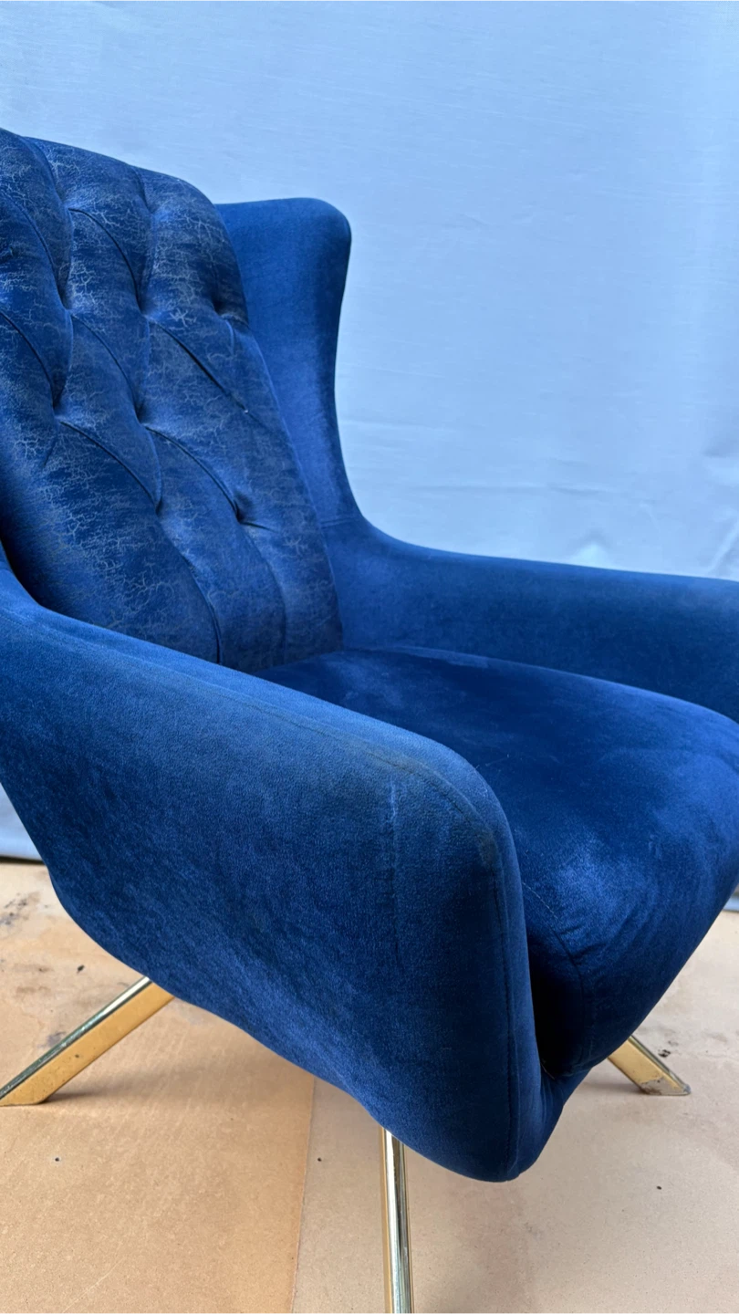 Blue Velvet Accent Chair - photo 4