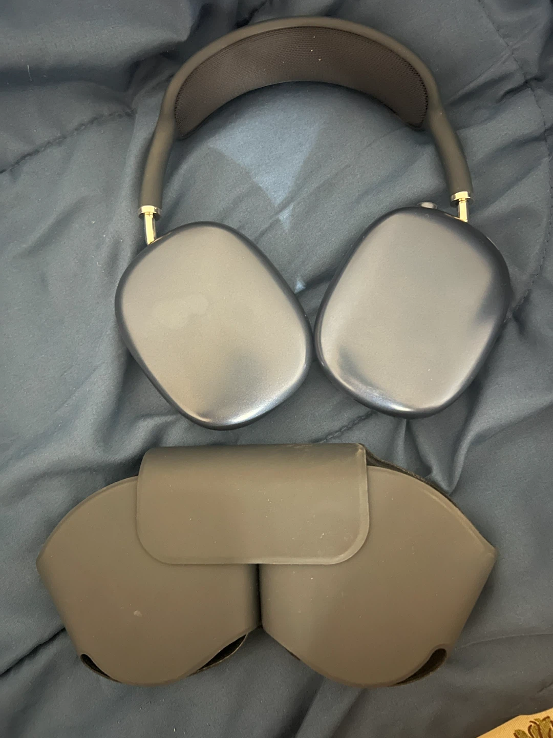 Apple AirPods Max Headphones