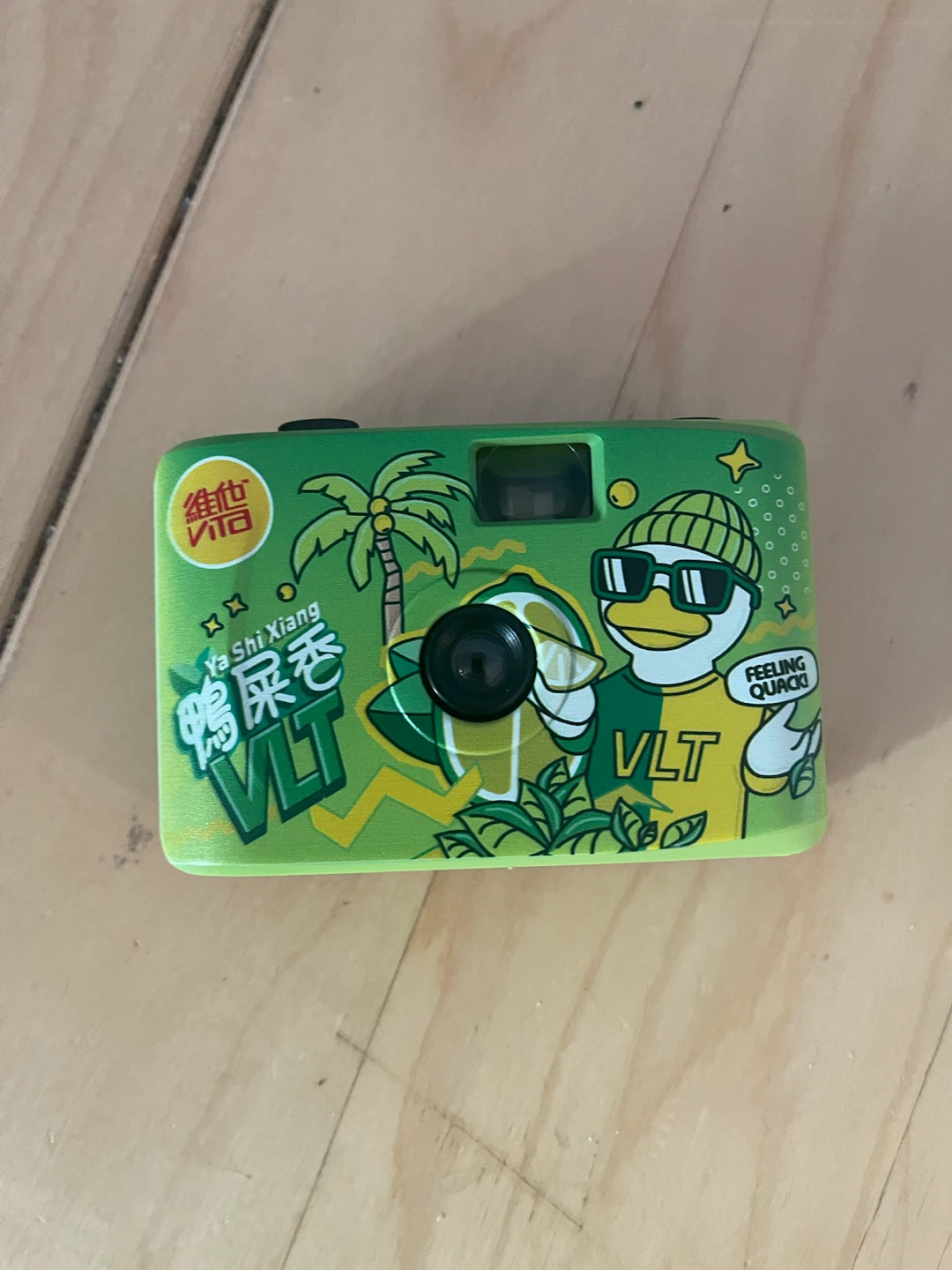 VLT Disposable Camera with Duck Design