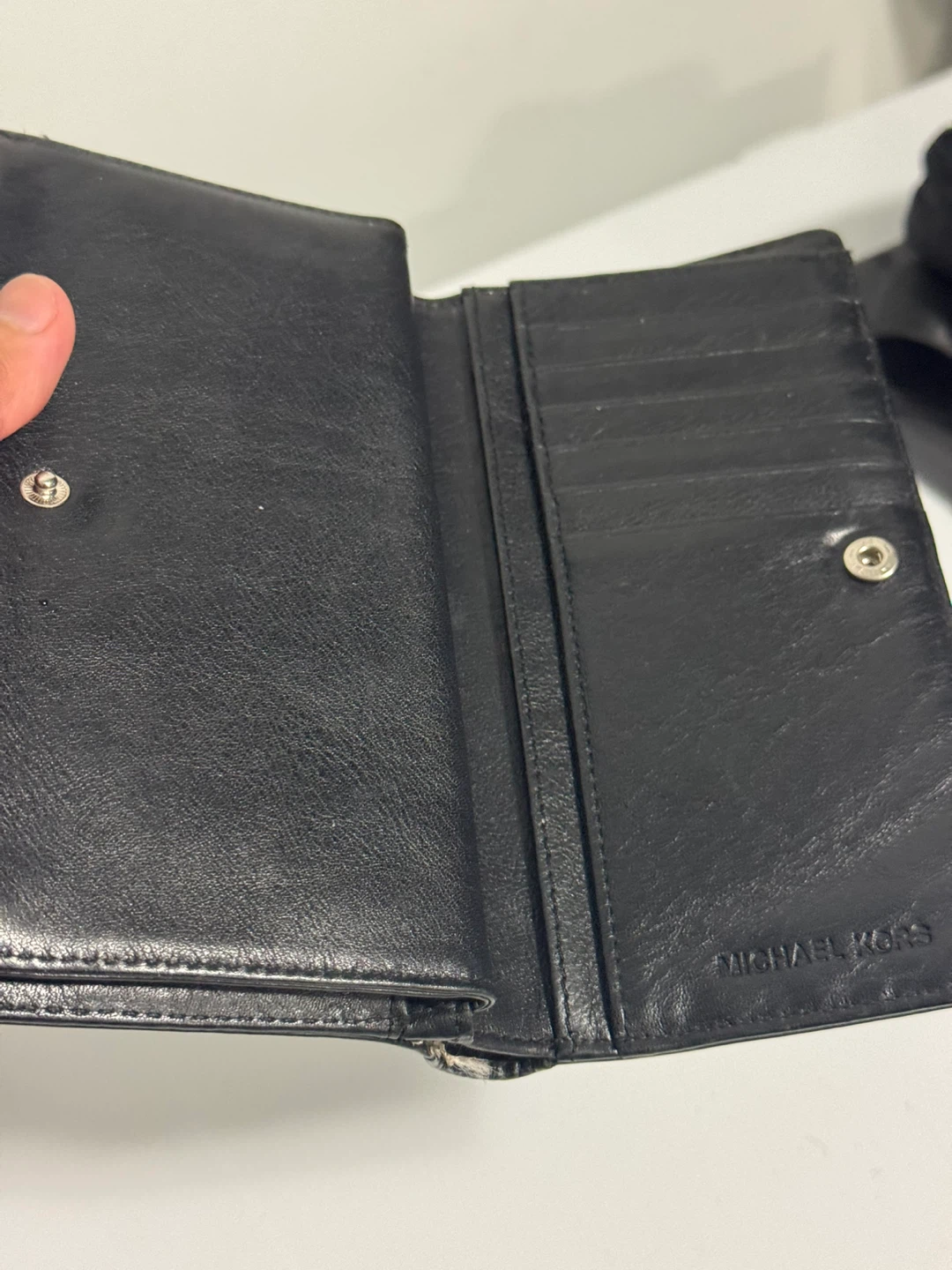 Michael Kors Black Studded Leather Wallet - photo 4