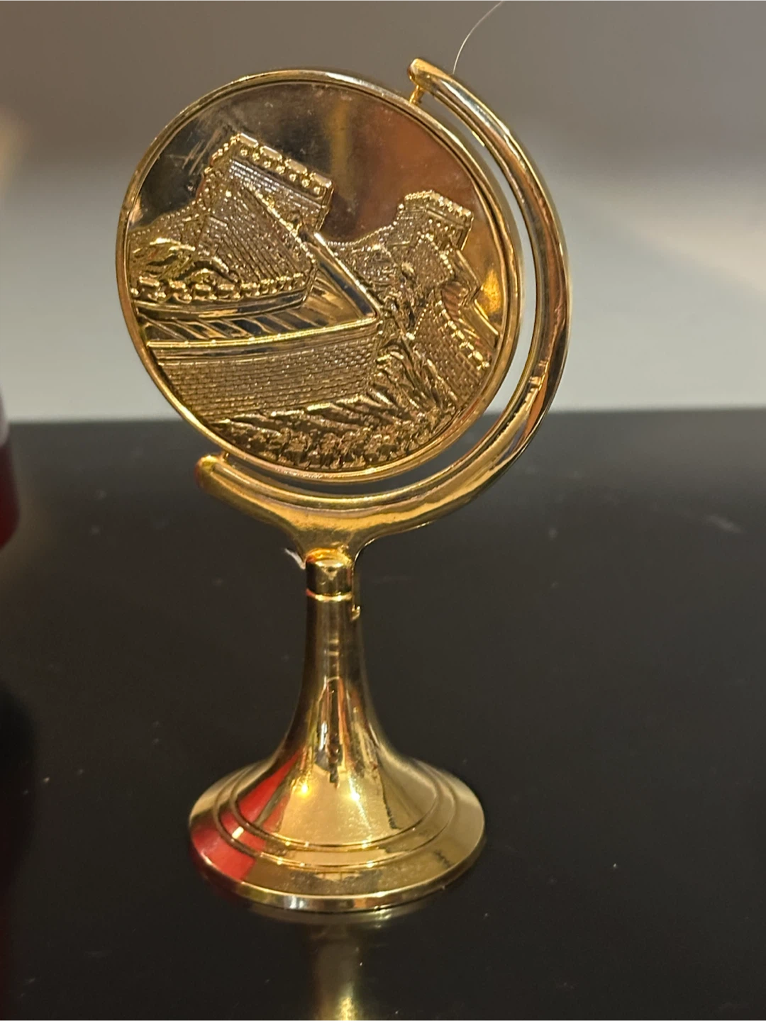 Vintage China Prison Society Gold Spinning Desk Award - photo 3