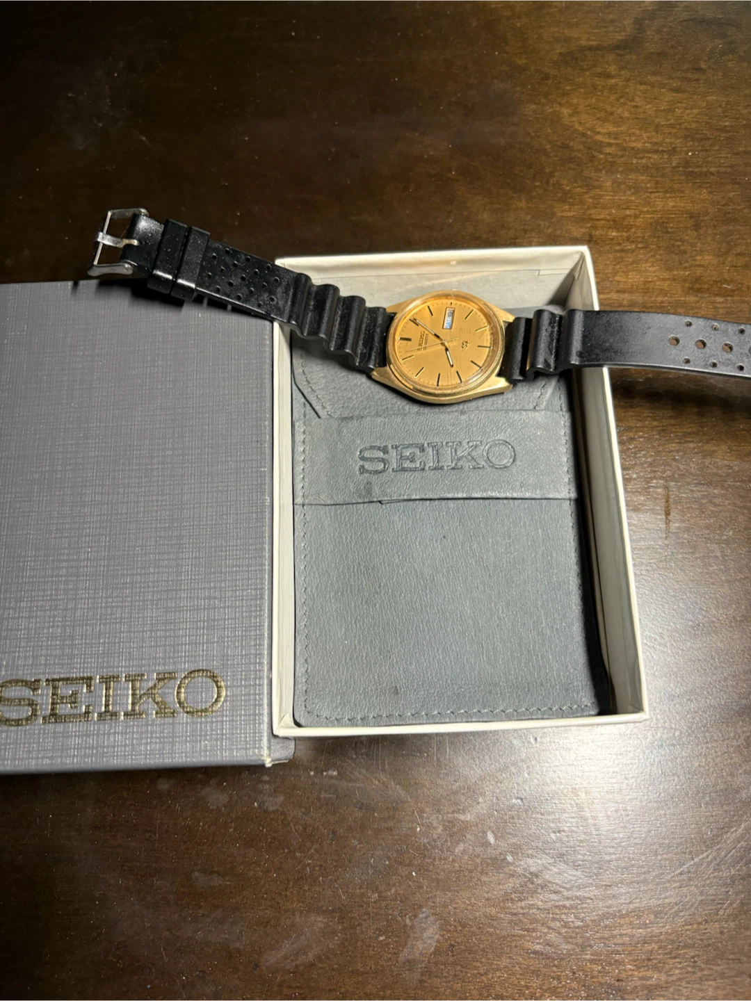 Man’s Seiko Gold Tone Watch with Box