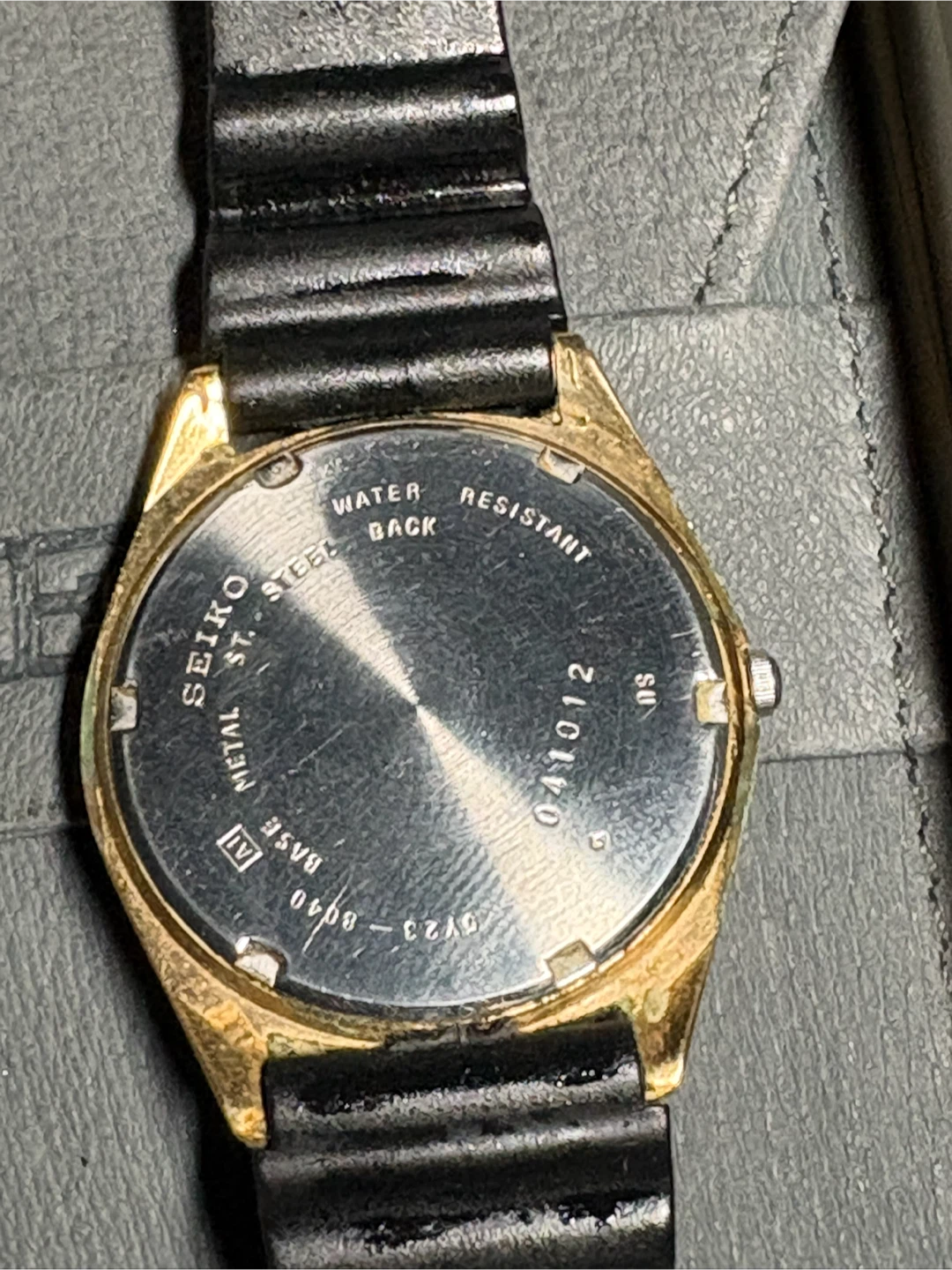Man’s Seiko Gold Tone Watch with Box - photo 3