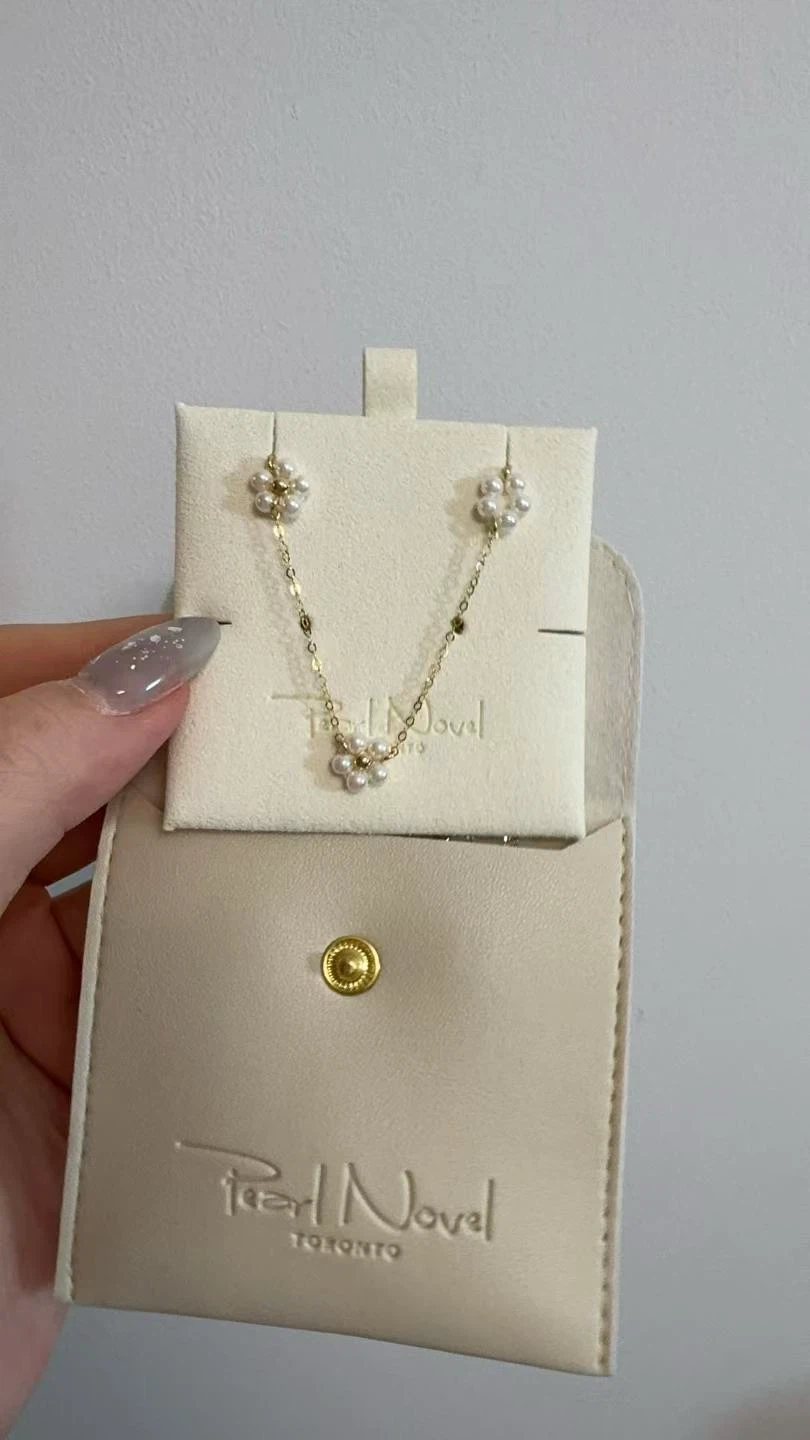Real Pearls Gold-tone necklace or bracelet with flower charms