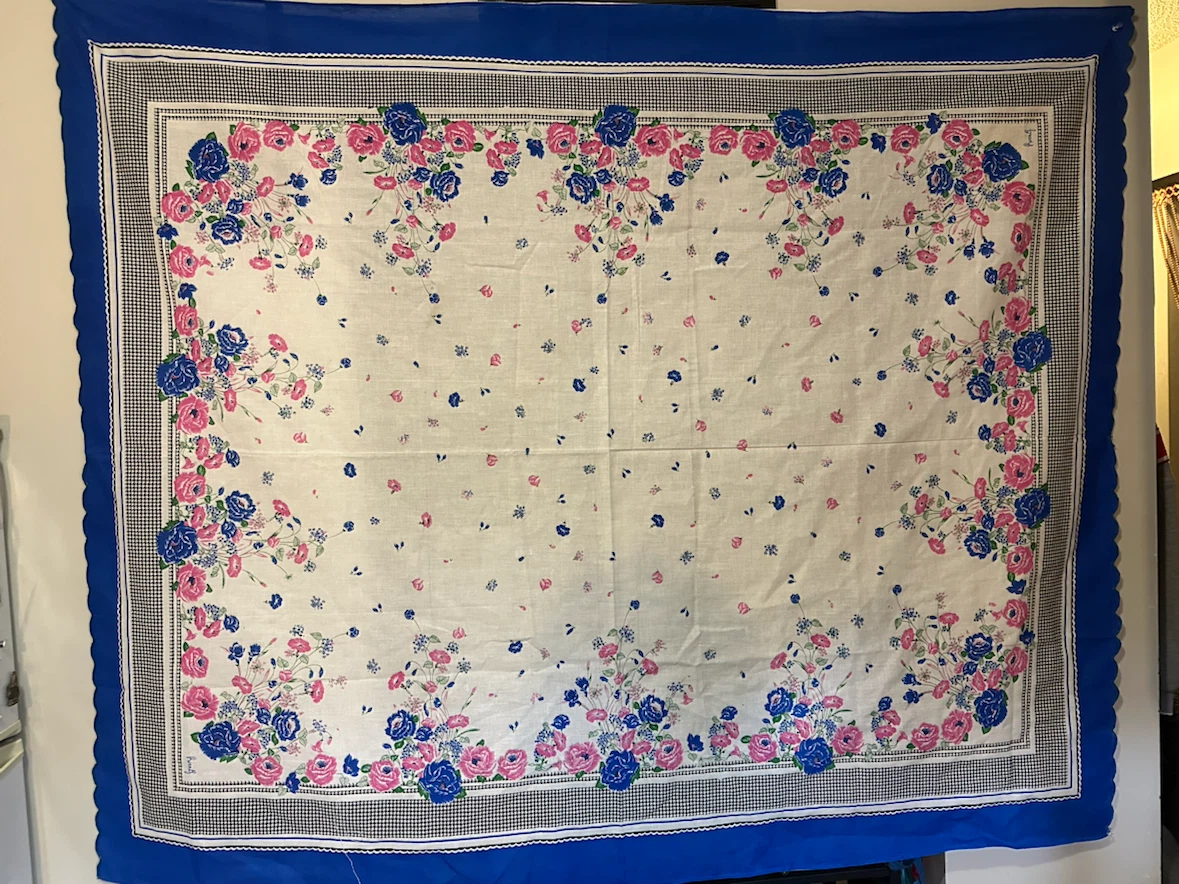 Vintage Signed Romy Floral Scalloped Tablecloth 53x64