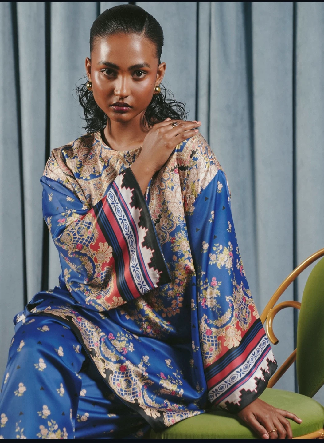 Brand new 2 piece piece sapphire suit