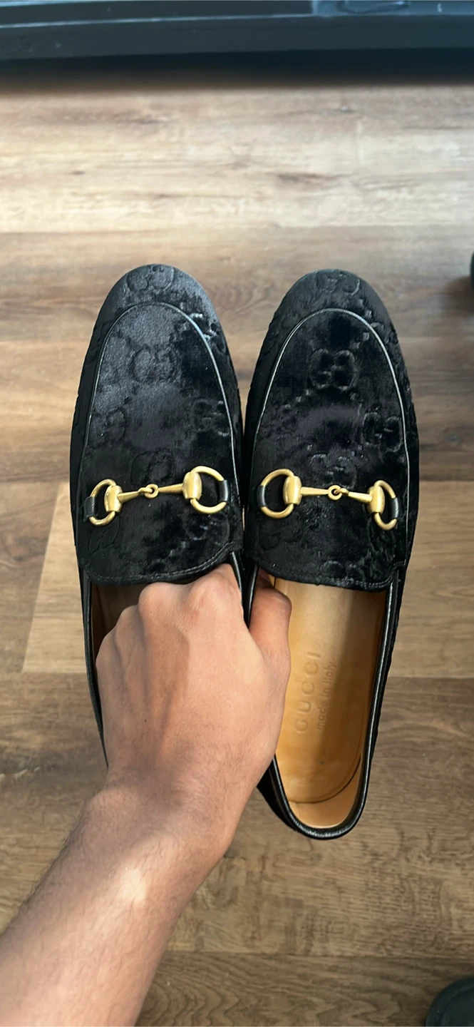 Gucci Black Velvet Loafers - Size 7.5