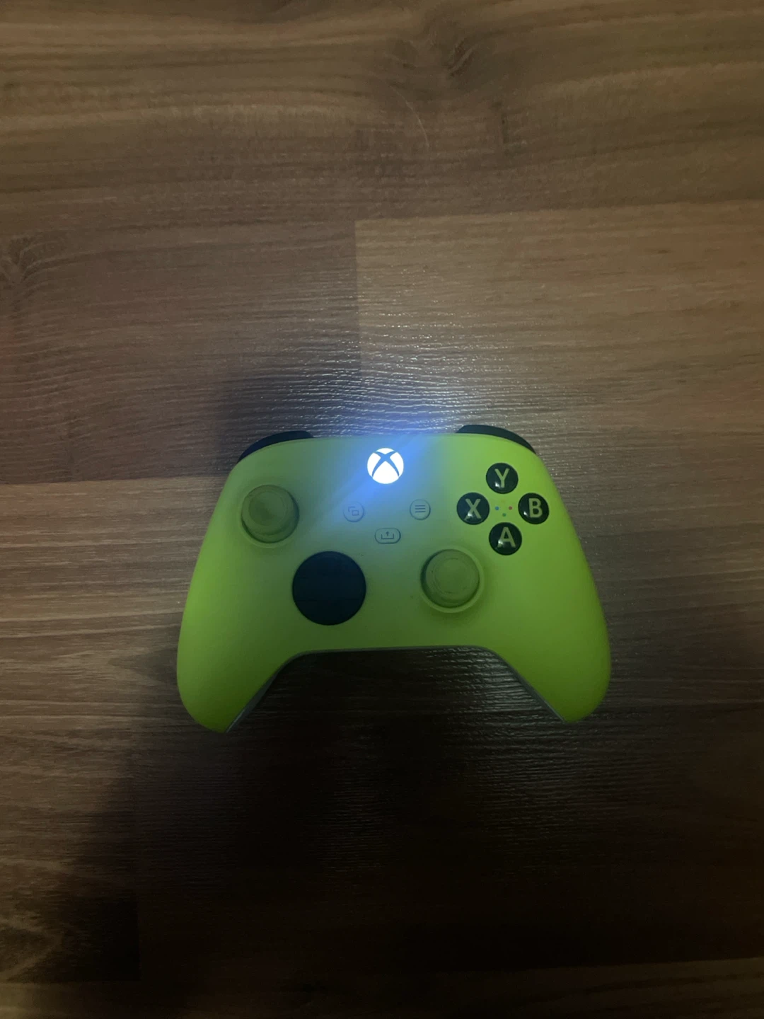 Xbox Wireless Controller - Electric Volt - photo 2