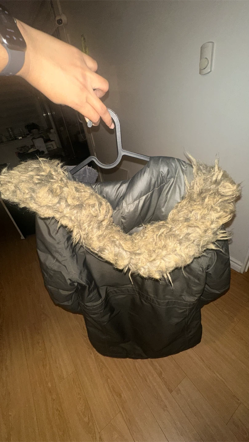 Helly Hansen Puffer Jacket with Faux Fur Hood - photo 3