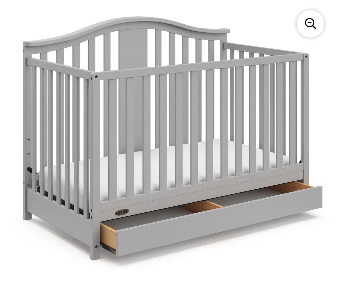 Brand new Graco Solano 4in1 Crib with Drawer