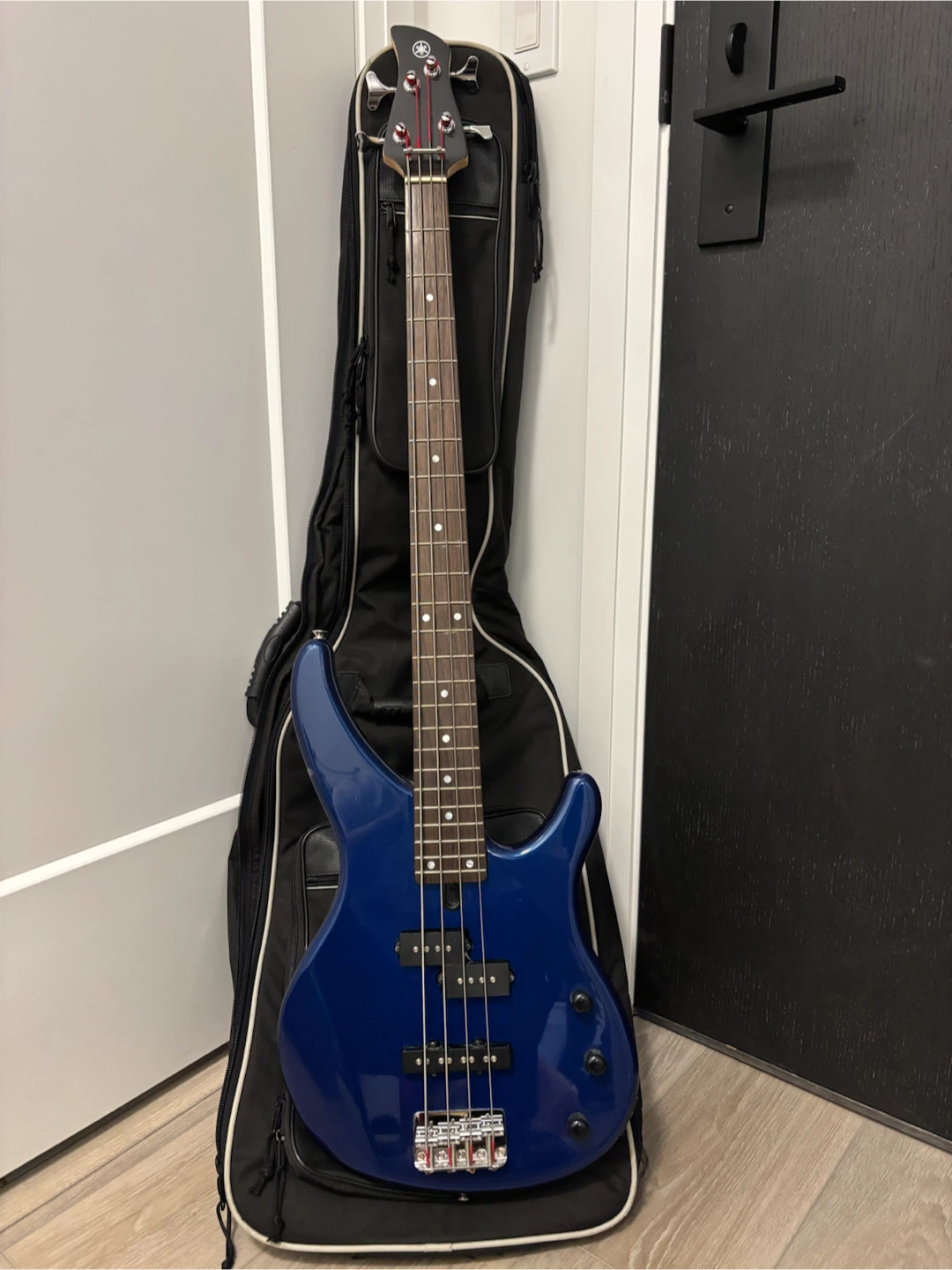 Yamaha TRBX174 Bass Guitar - Blue