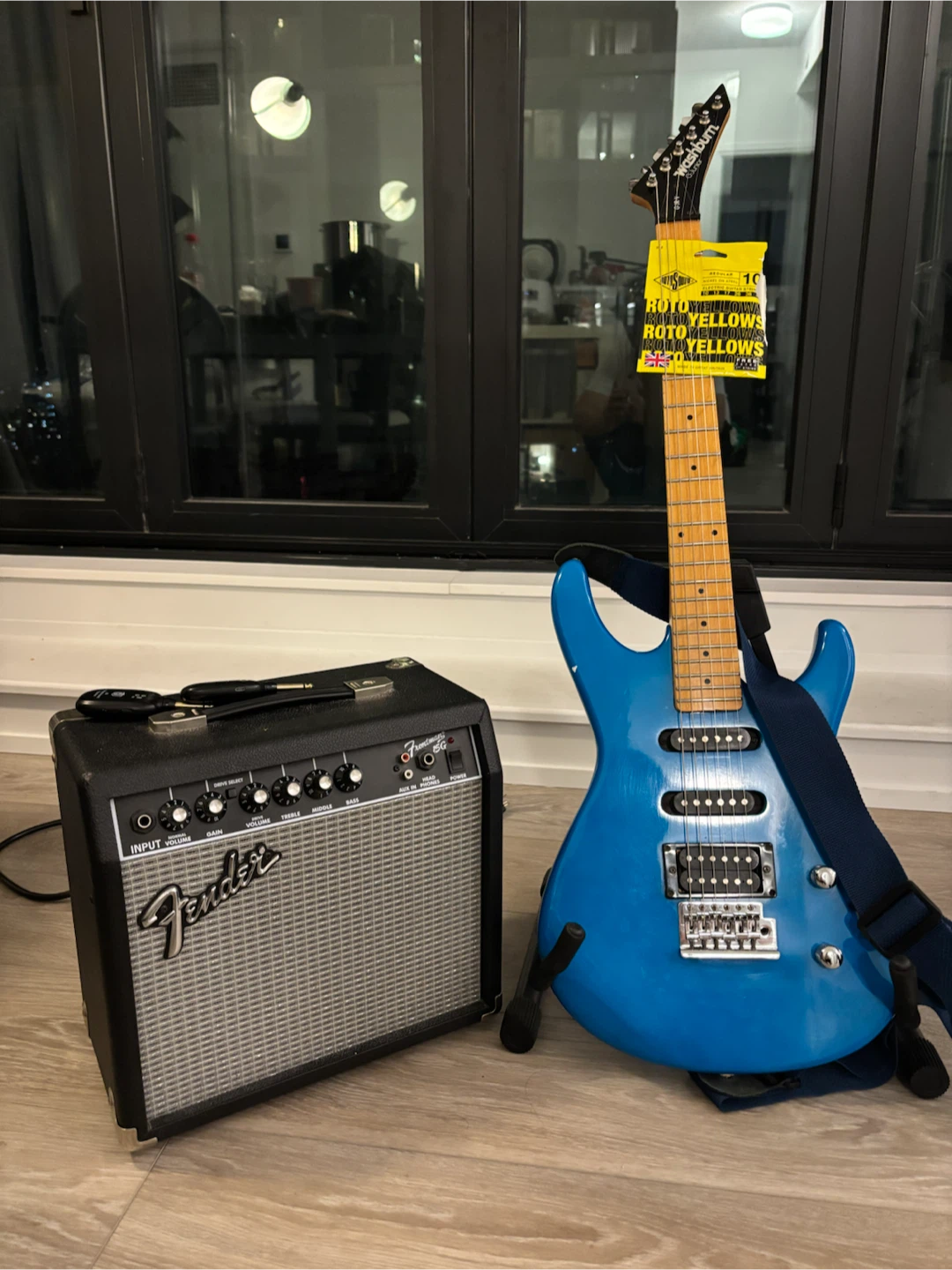 Washburn G-Junior Electric Guitar and Fender Frontman 15G Amp