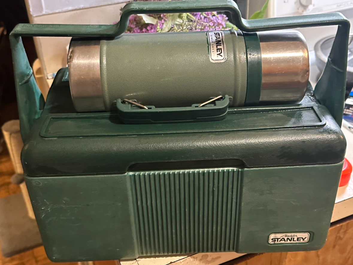 Stanley lunchbox and thermos - photo 5