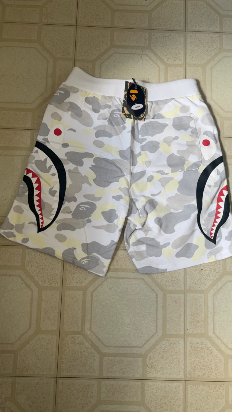A Bathing Ape BAPE Shark Camo Shorts Size M