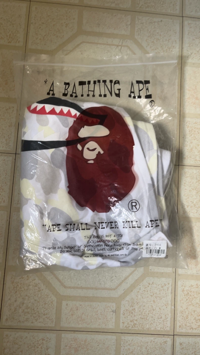 A Bathing Ape BAPE Shark Camo Shorts Size M - photo 4