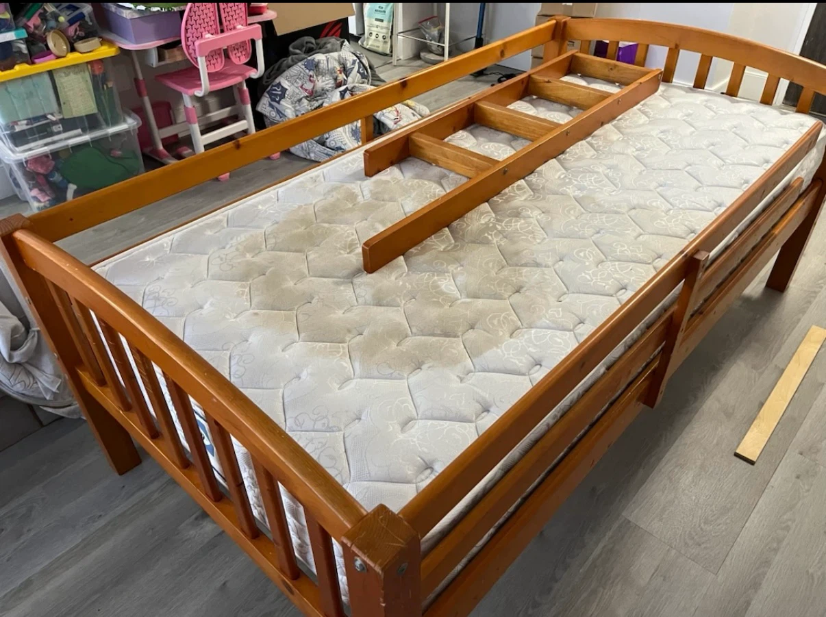 single bed - photo 3