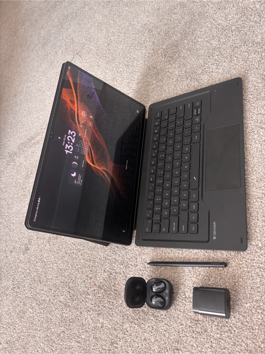 Samsung Galaxy Tab S8 Ultra Keyboard Cover and Stylus