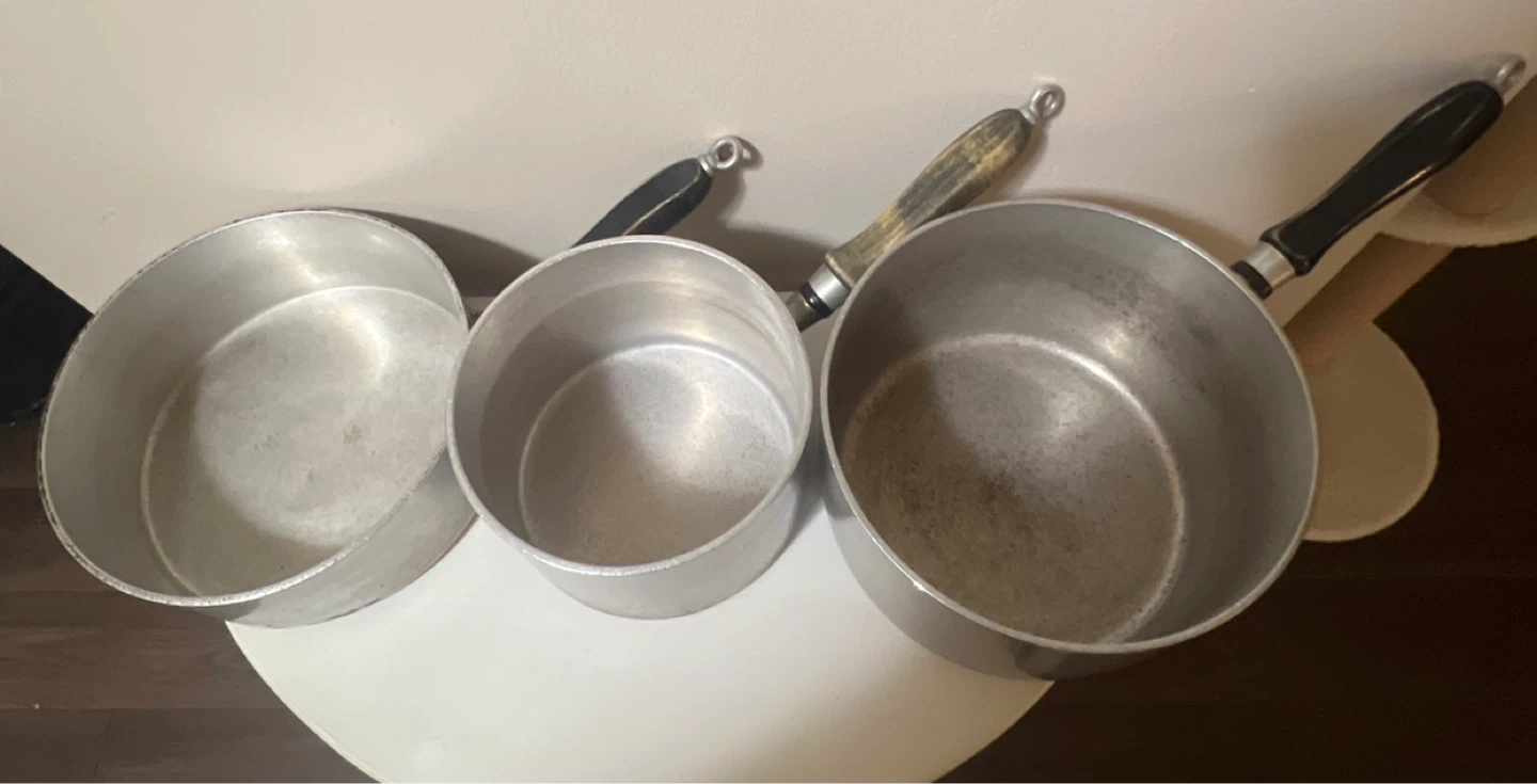 Vintage Heavy-Gauge Aluminum Pot Set (3 Pieces with Lids) - photo 2
