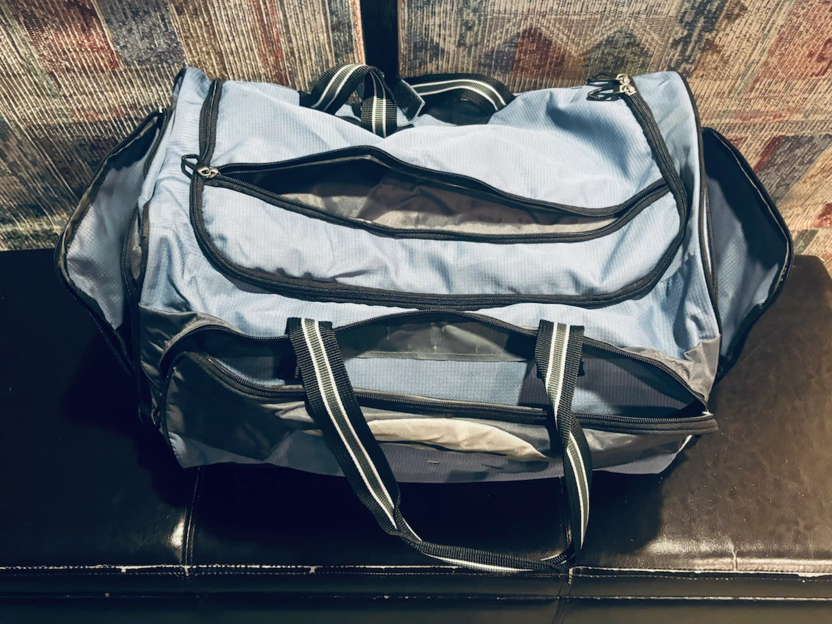 ROLLING CARRY-ON DUFFLE BAG - photo 3