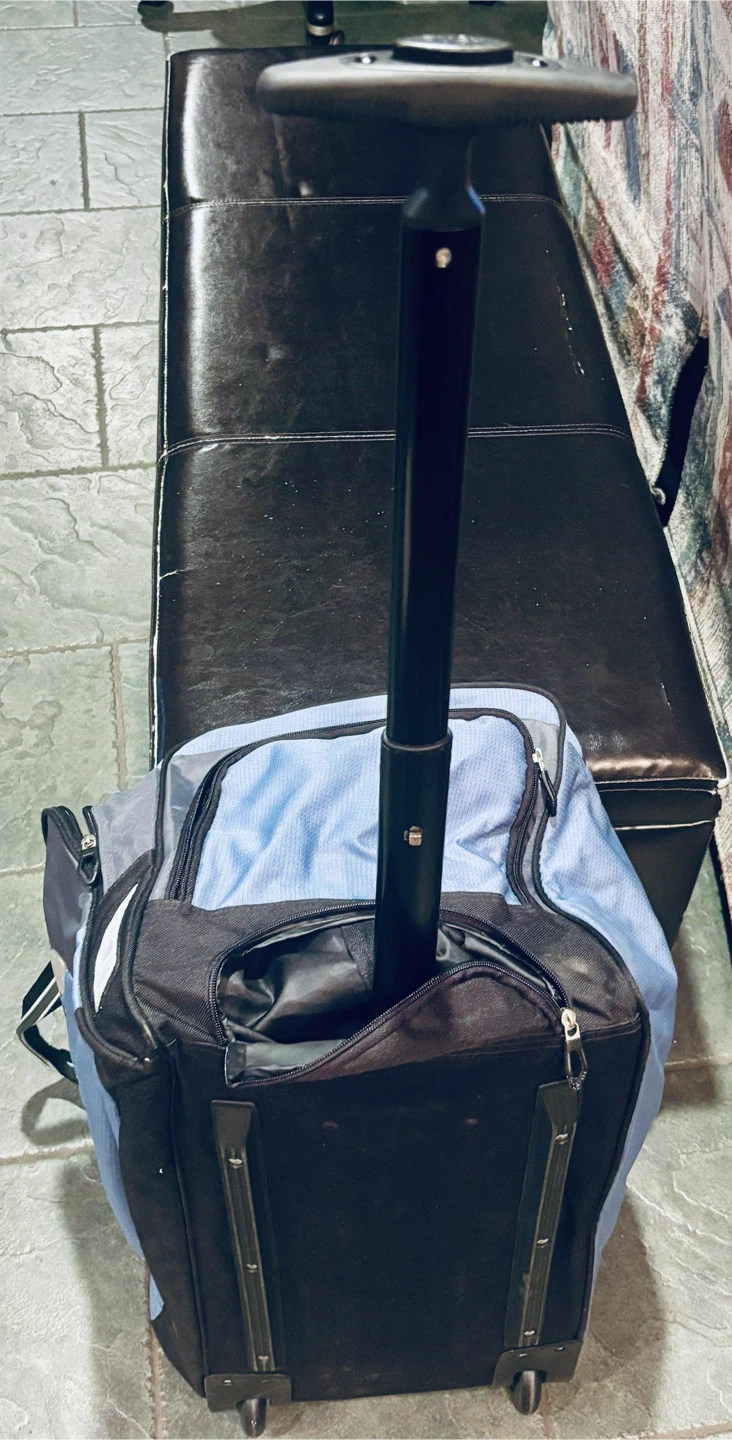 ROLLING CARRY-ON DUFFLE BAG - photo 5