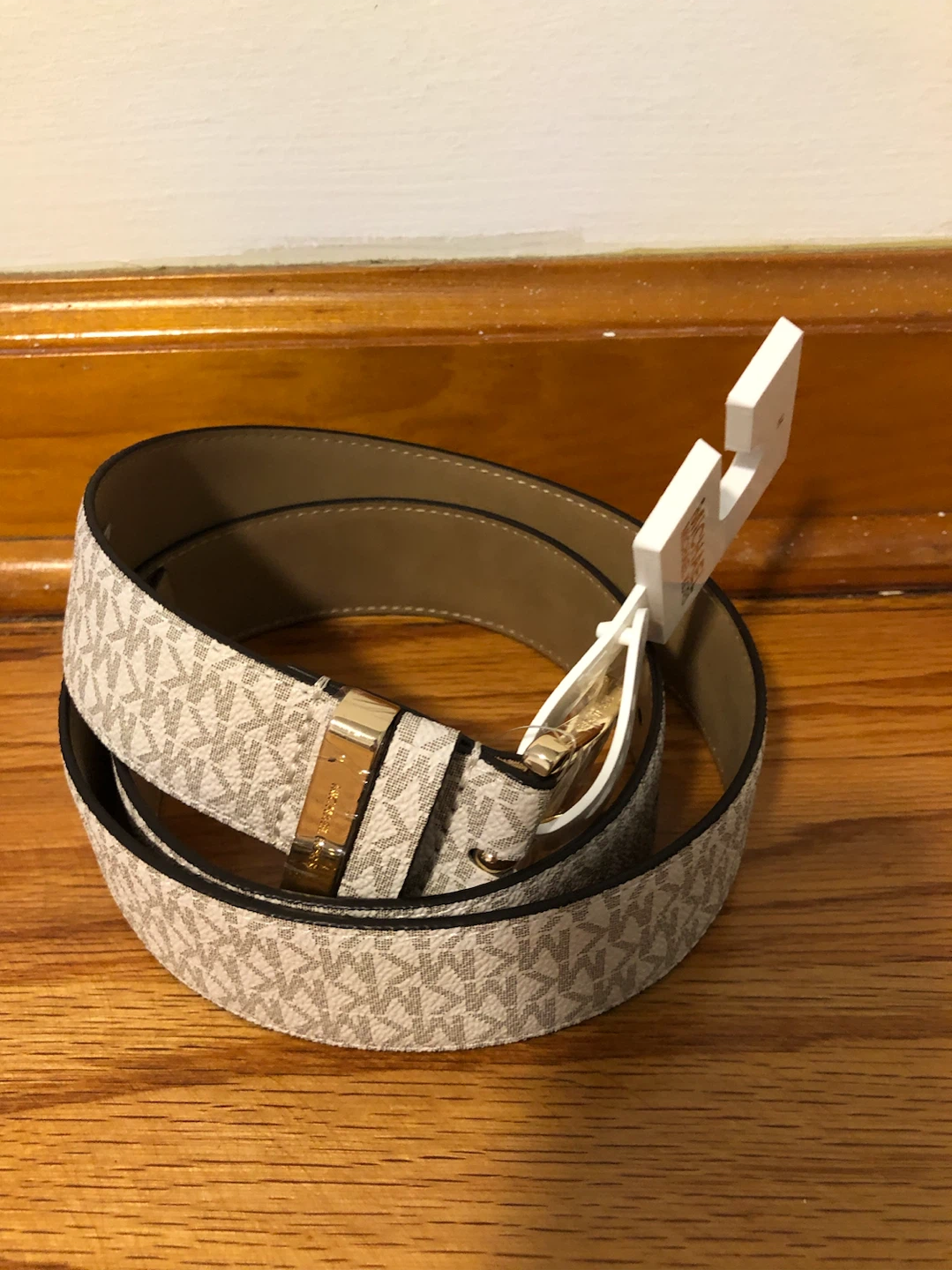 Michael Kors Belt - Logo Print - Size M - photo 2
