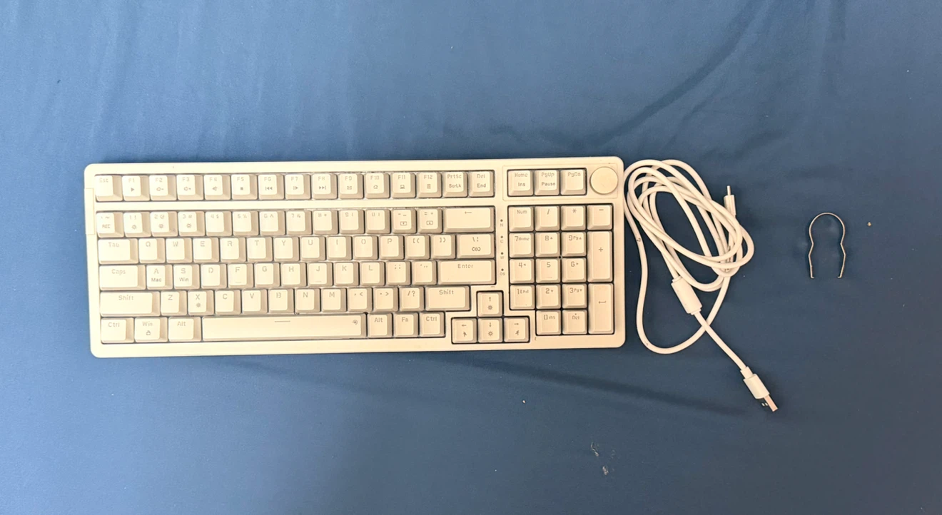 AJAZZ AK992 white mechanical keyboard