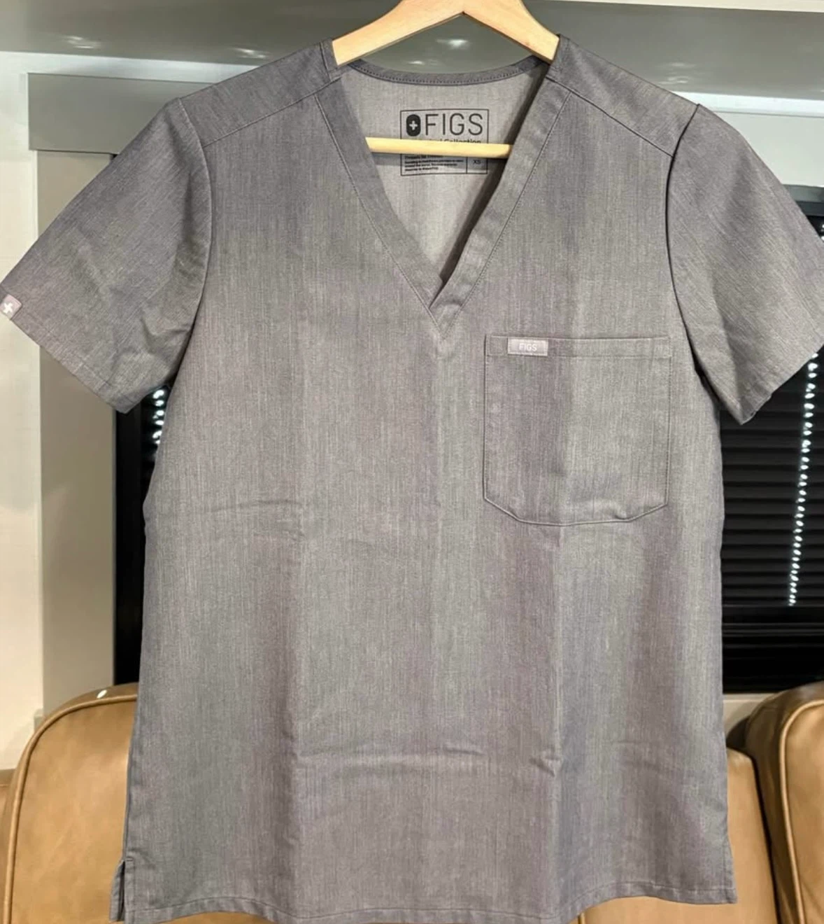 FIGS Technical Collection Scrub Top Grey Size S - photo 2