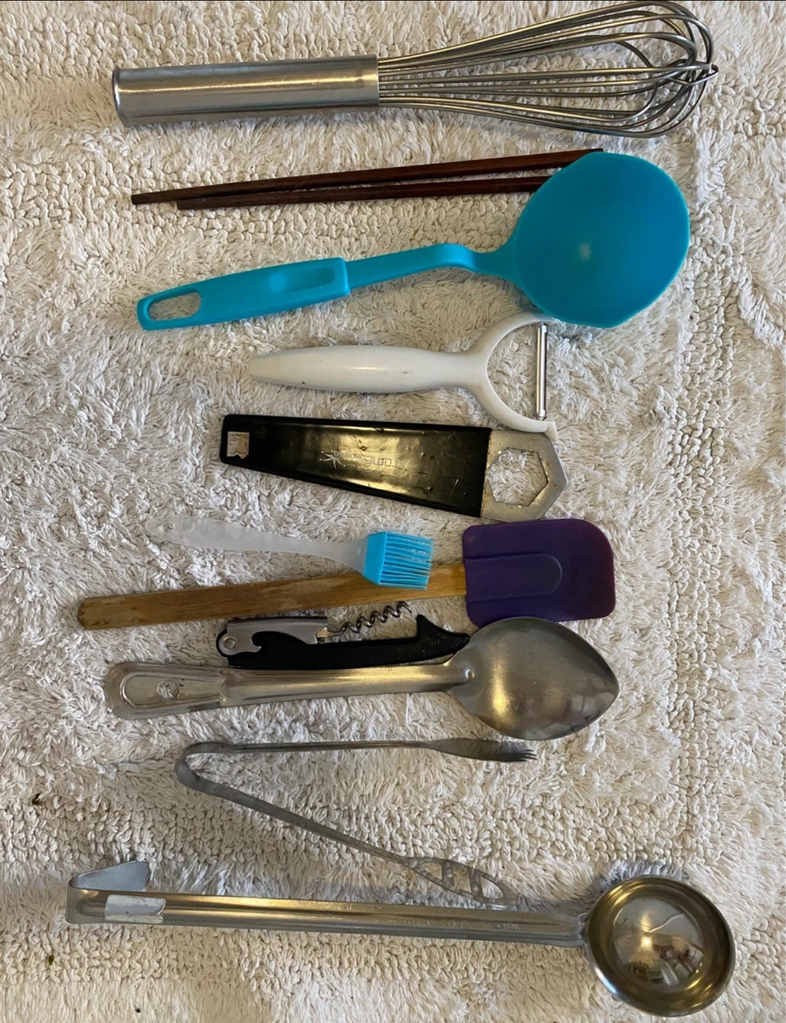 Assorted Kitchen Utensils