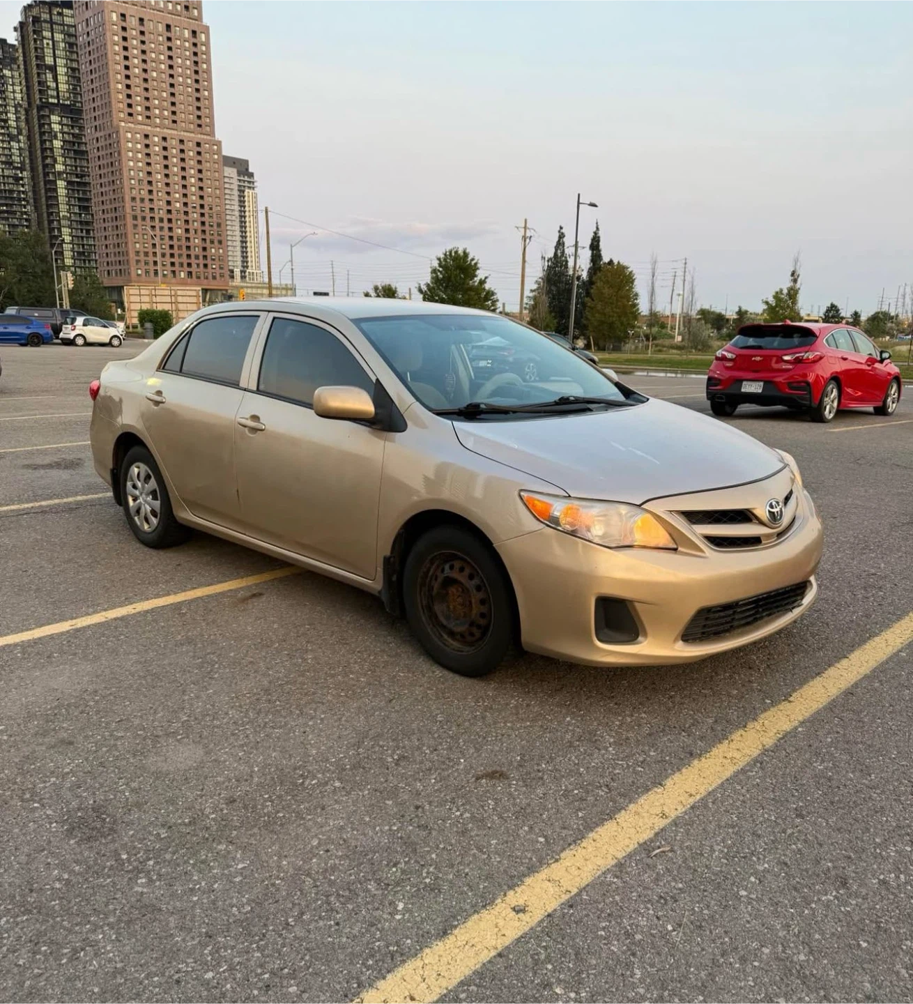 Toyota Corolla LE Sedan - photo 2