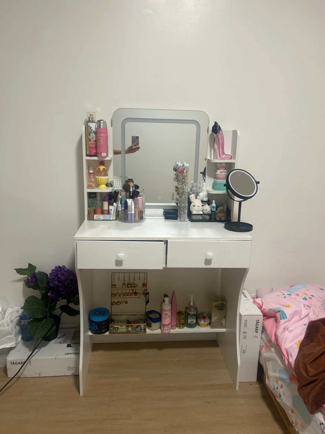 White Makeup Vanity Desk with Mirror & Storage - photo 2