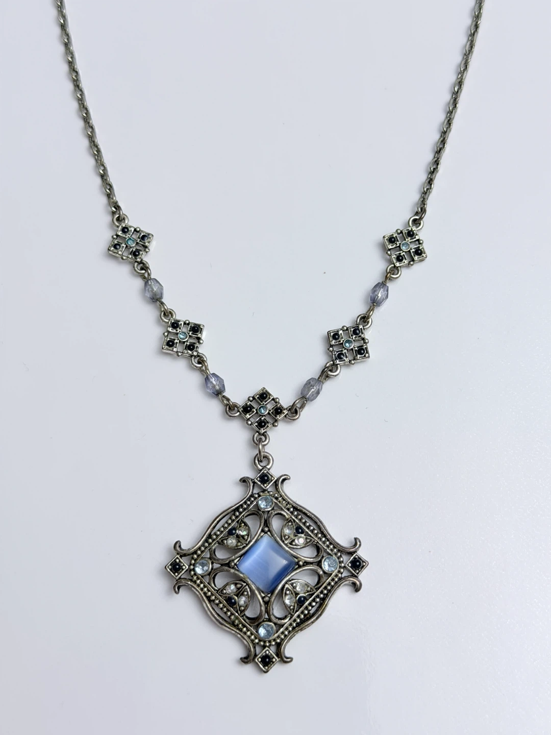 Vintage 1974 Avon Necklace and Earring set - photo 4