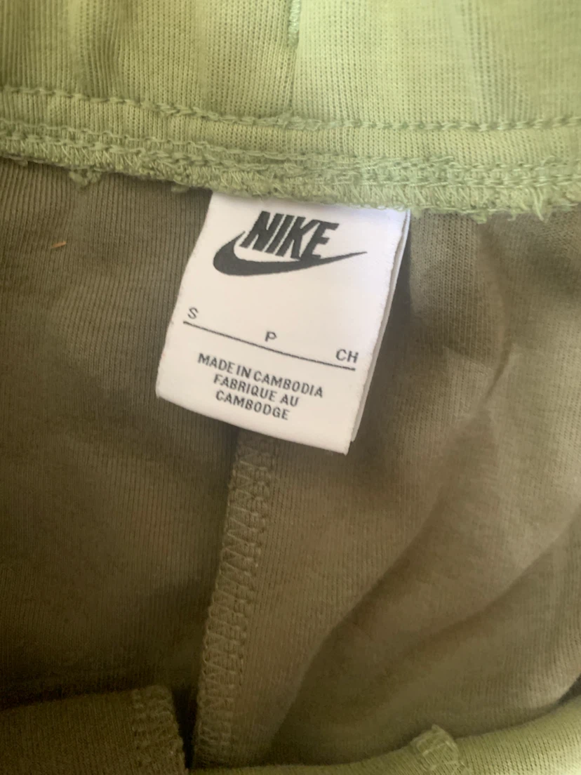 Nike Tech Fleece Tracksuit Set - Sage Green - photo 2