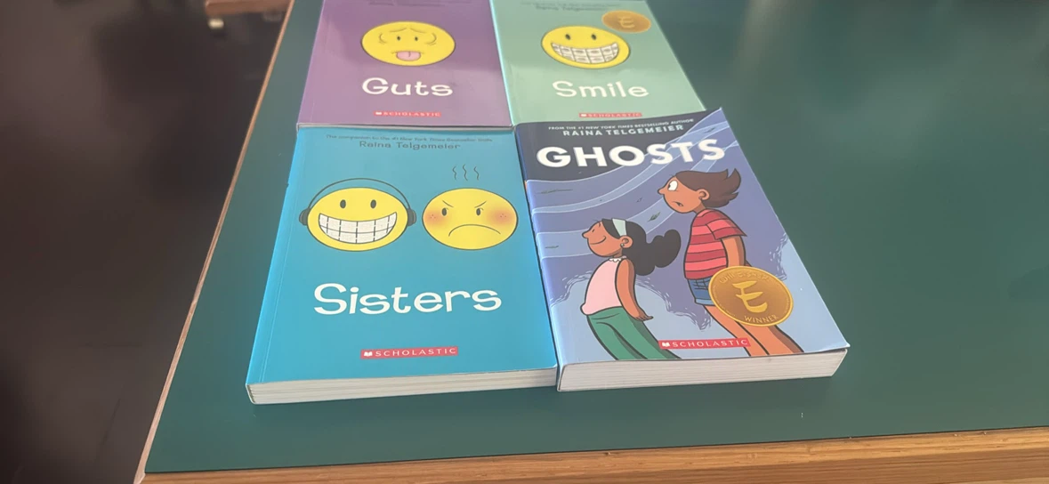Raina Telgemeier Graphic Novels - Guts, Smile, Sisters, Ghosts