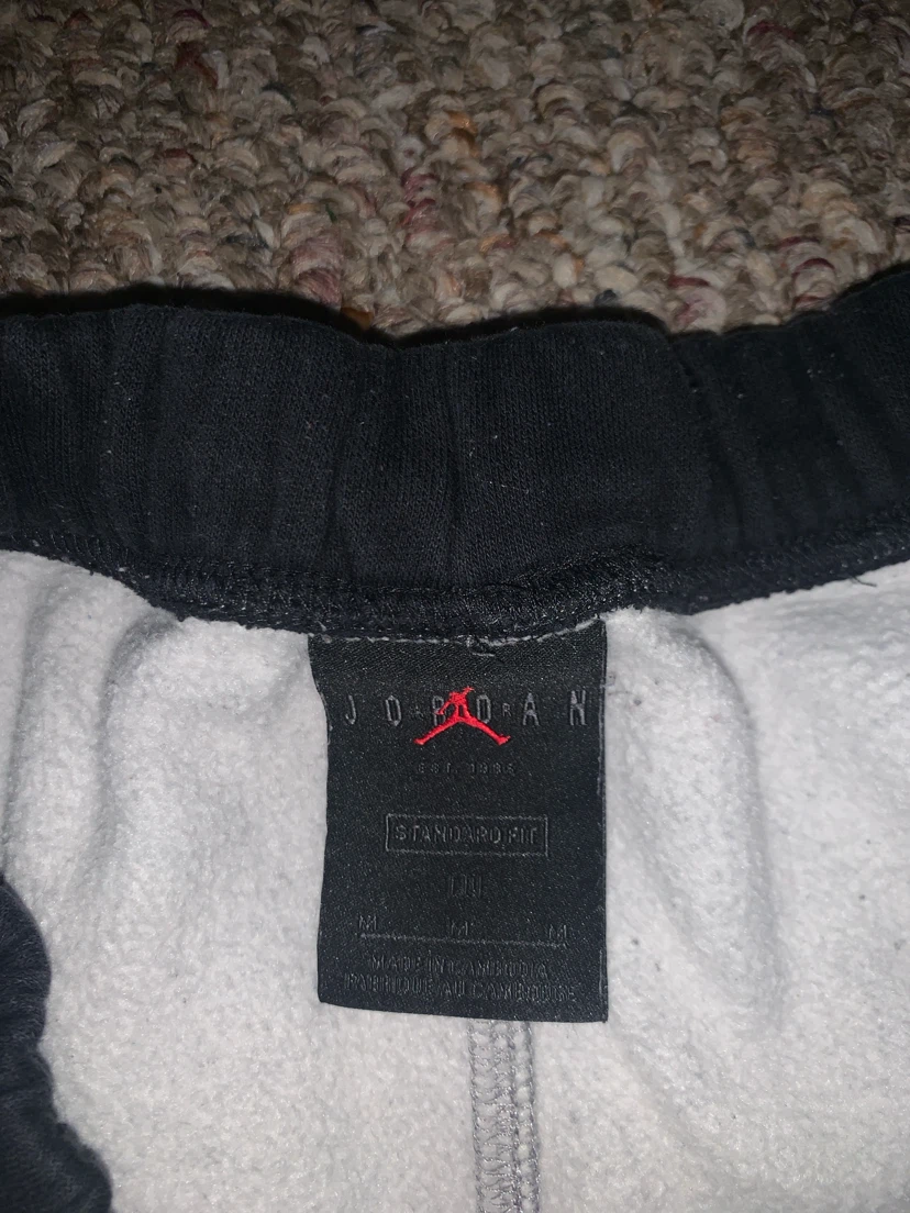 Nike Jordan Air Fleece Shorts - photo 2