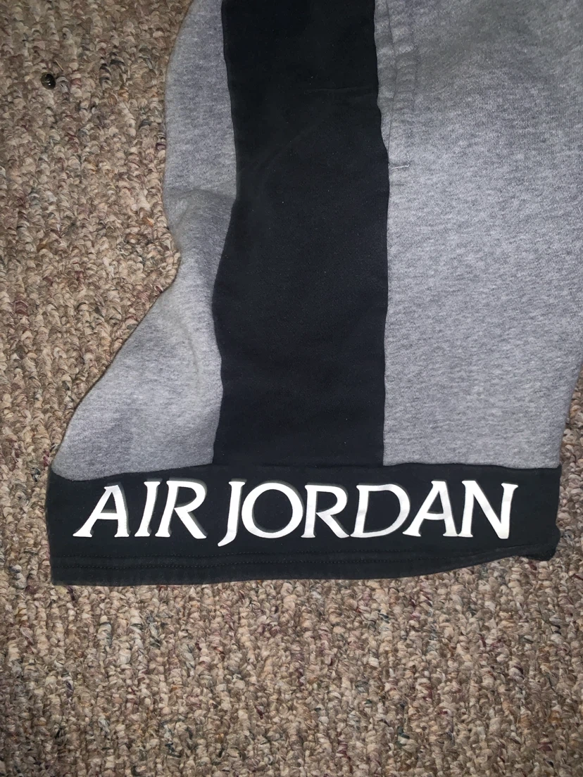 Nike Jordan Air Fleece Shorts - photo 3
