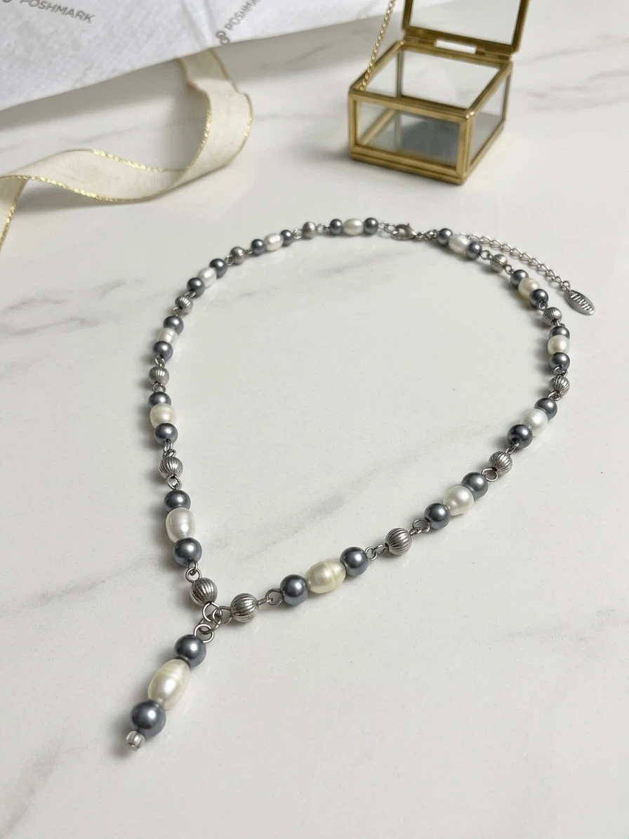 Vintage LBVYR Yves Rocher Freshwater Pearls Lariat Necklace