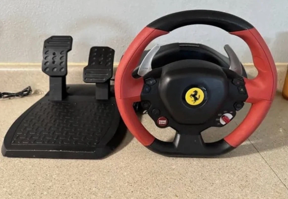 Thrustmaster Xbox One Ferrari 458 Spider Racing Wheel