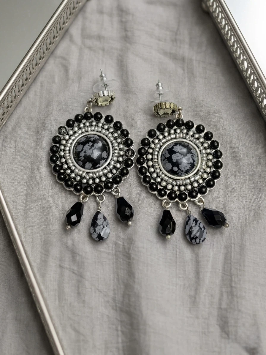 90’s Chico’s Snowflake Obsidian Medallion Earrings Vintage