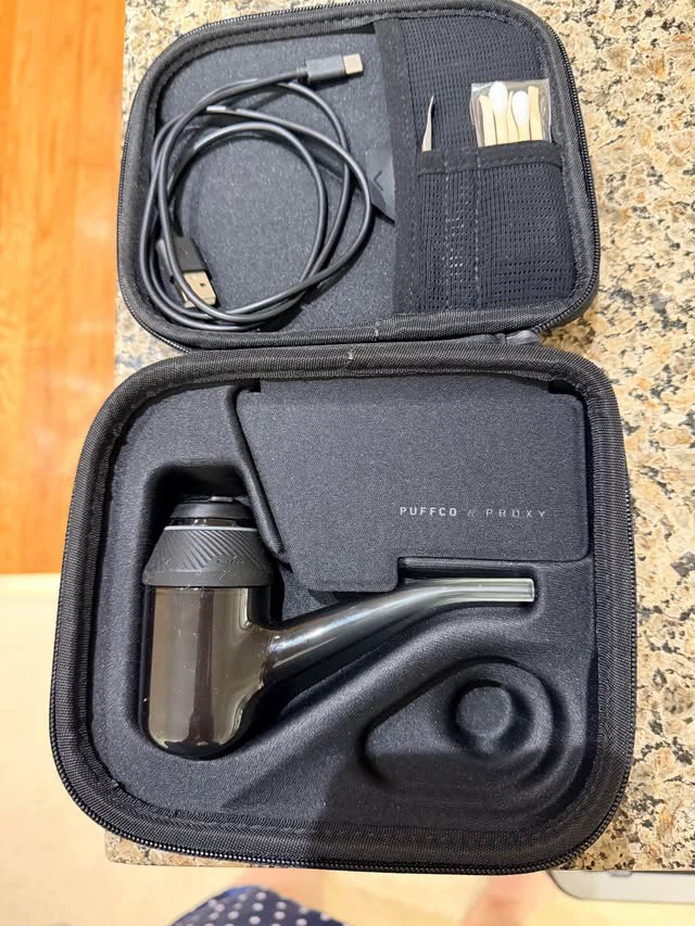 Puffco Proxy Travel Kit(PRICE IS NOT FREE! SEE DESCRIPTION) - photo 2
