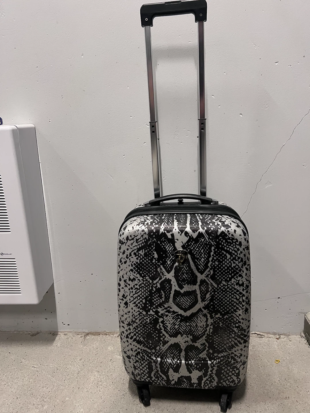 HEYS Hardside Fashion Spinner Suitcase. Brand new - photo 3
